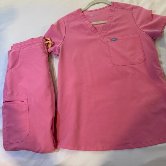 FIGS Neon Pink Scrub Set XS - limited edition - Picture 4 of 5